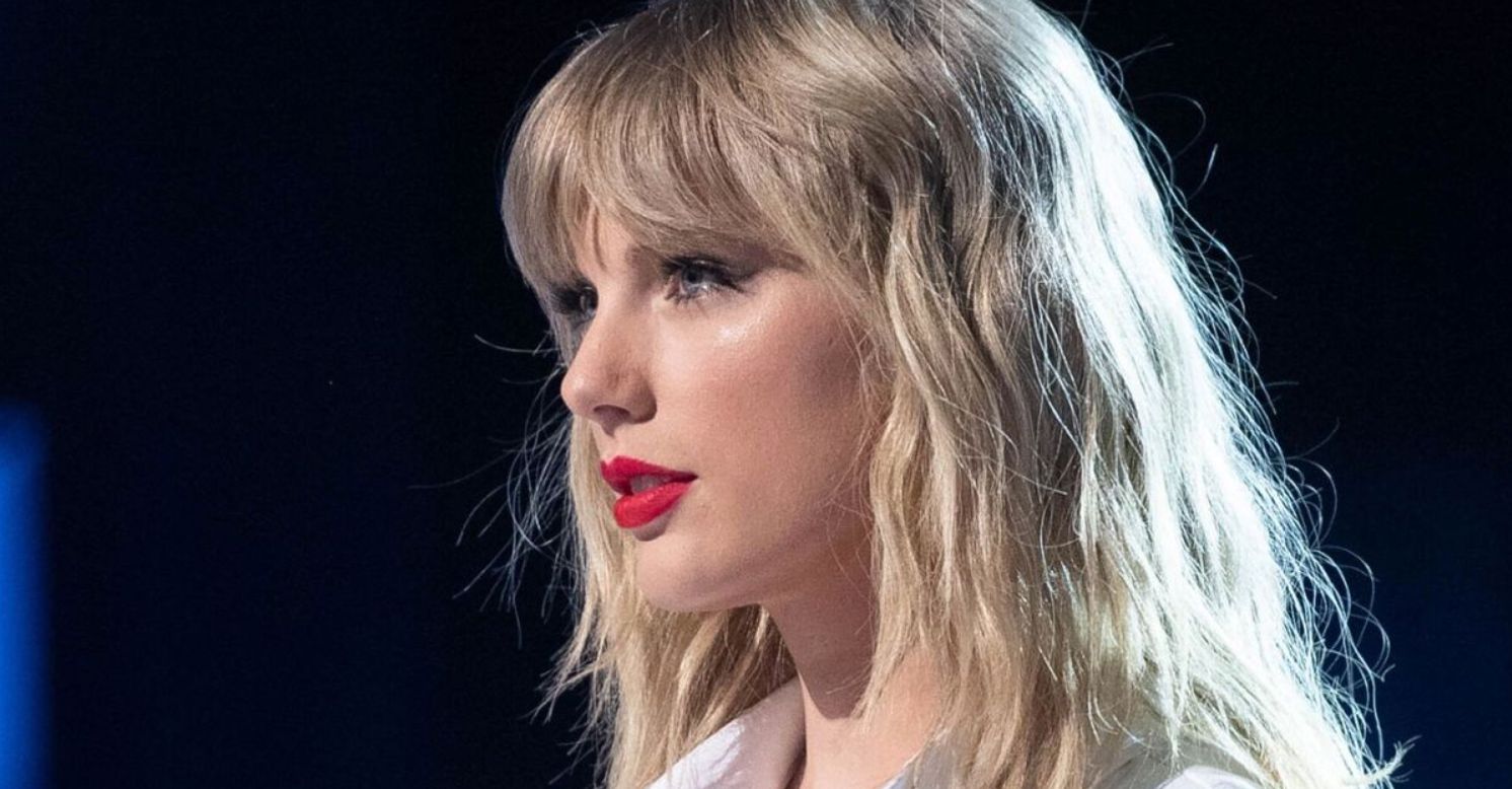 テイラー スウィフト 初期4作品のアルバムをご紹介 Taylor Swift Fearless Speak Now Red カントリー天才少女から世界的スーパースターへの軌跡